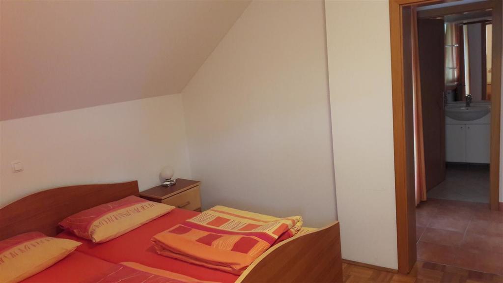Ferienwohnung Tourist Farm Škrbina Otočec Exterior foto