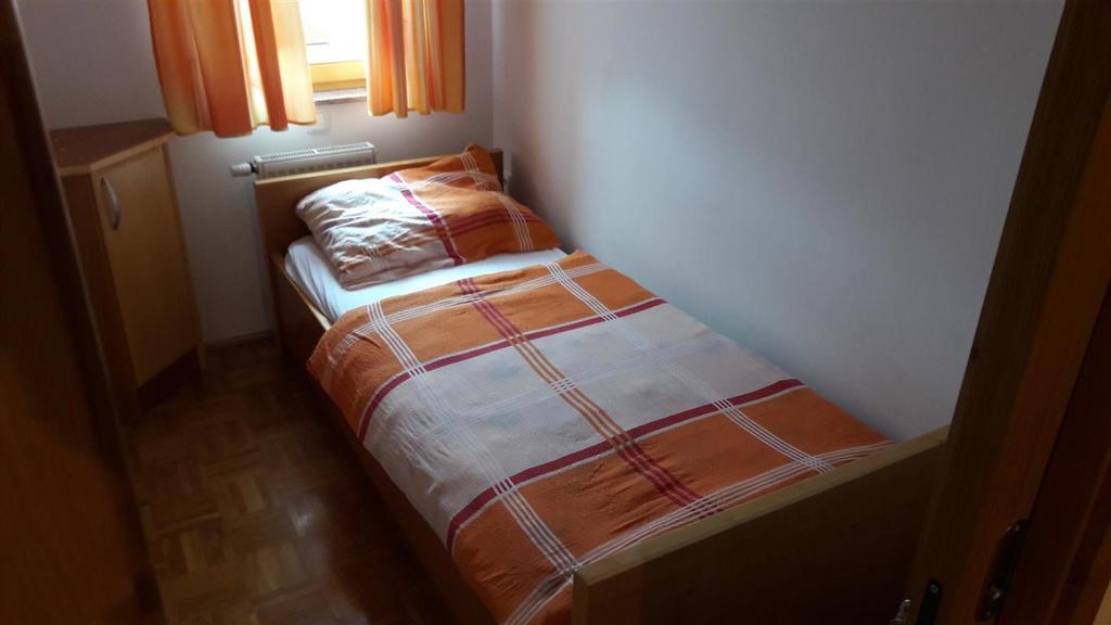 Ferienwohnung Tourist Farm Škrbina Otočec Exterior foto