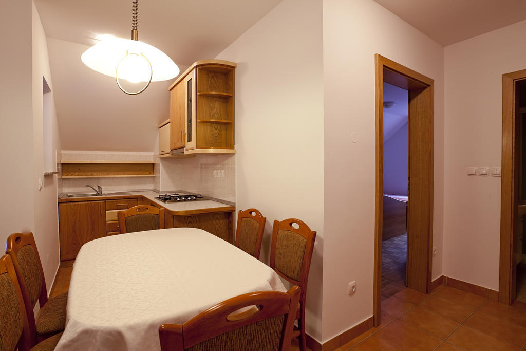 Ferienwohnung Tourist Farm Škrbina Otočec Zimmer foto